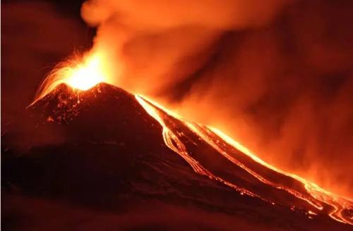 梦见火山喷发遇见了什么