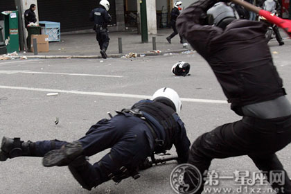 梦见有人捣乱