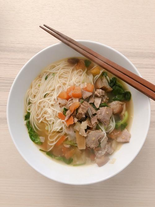 梦见有人干面
